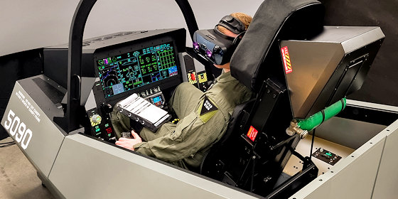 F-35 Mixed Reality, XR, cockpit-simulator