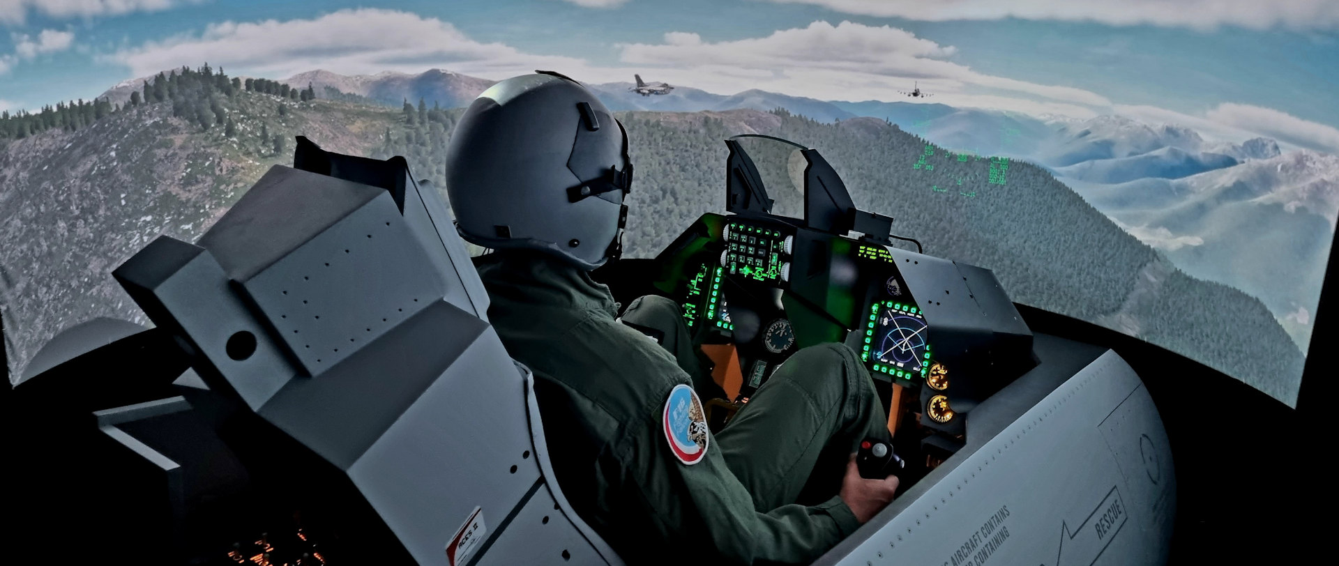 Turnkey F-16 Fighter Jet Simulator in 8 weeks